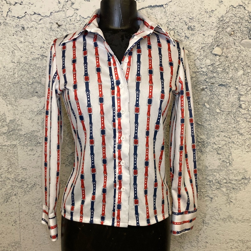Vintage 70s button down top with retro print
